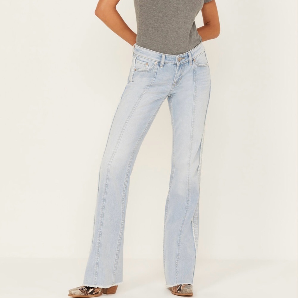 SHYANNE Light Wash Low Rise Seamed Bootcut Jeans